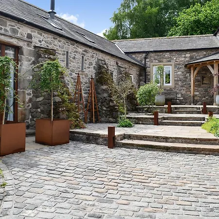 The Long Barn * Caldbeck